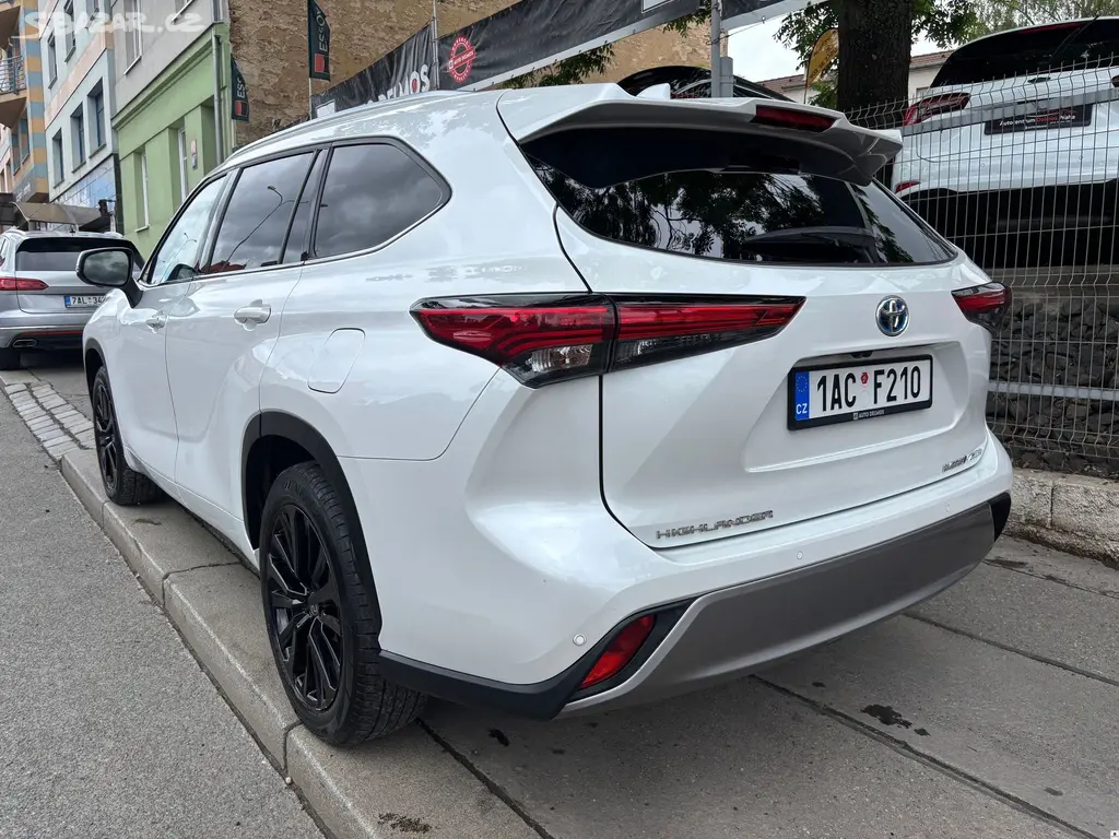 Toyota Highlander, 2.5HEV e-CVT.CZ.DPH.Executive- - fotka 2