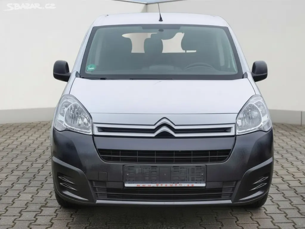 CITROEN BERLINGO 1.6i N1,2017,2xŠOUPAČKY,3-MÍSTNÝ - fotka 2