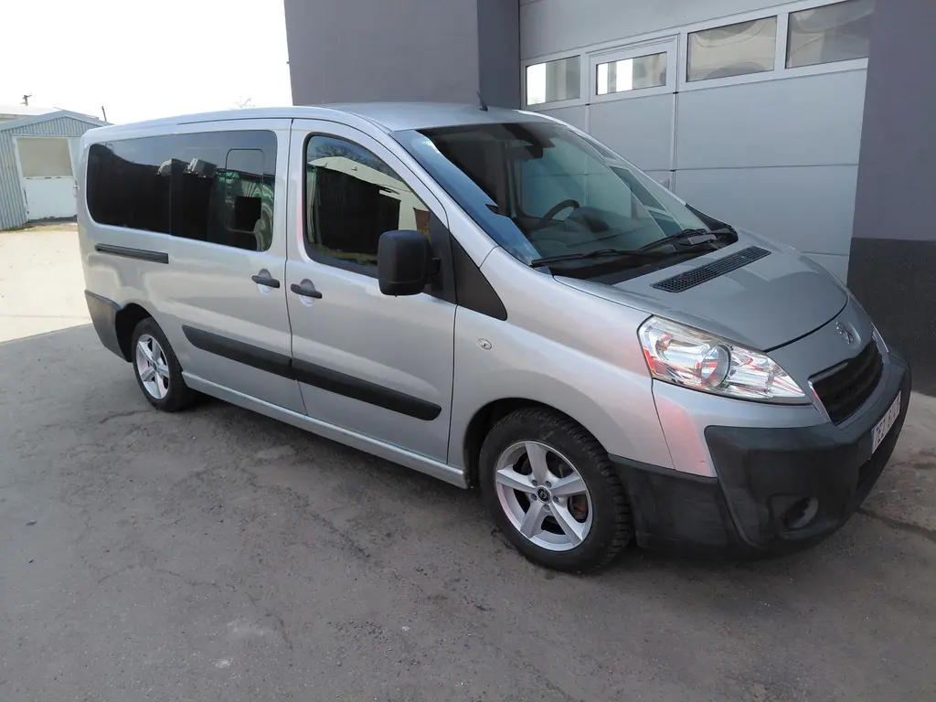 PEUGEOT EXPERT 2.0HDi, r.12, 9míst, TAŽNÉ 2000kg - fotka 5