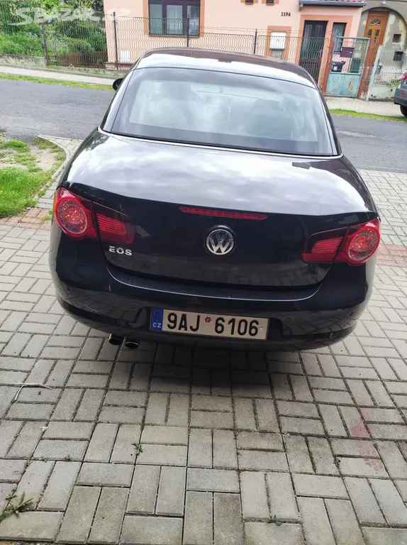 W EOS Kabriolet osobní auto - fotka 2