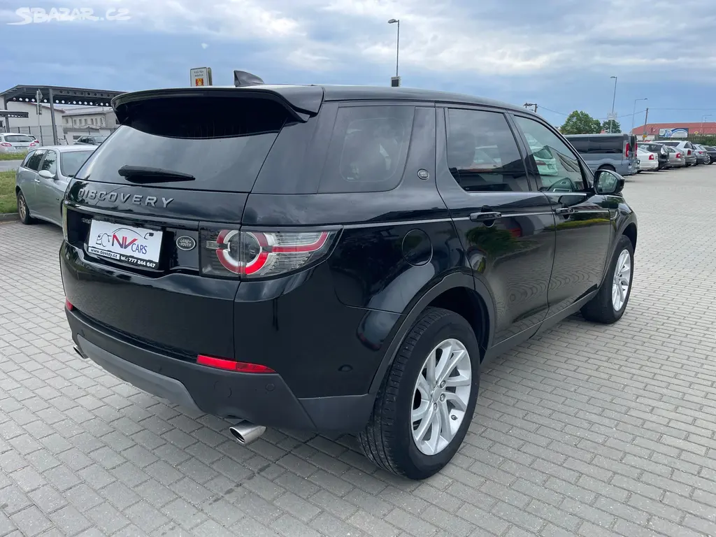 LAND ROVER DISCOVERY SPORT 2,0TD4 110kw AWD Aut 18 - fotka 4