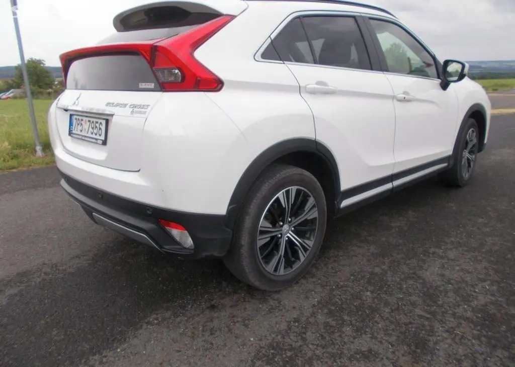Mitsubishi Eclipse Cross - fotka 6