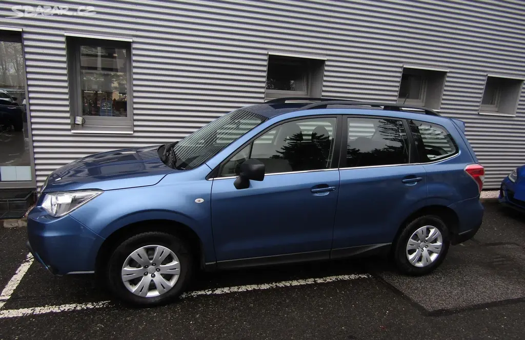 Subaru Forester, 2,0i CVT ČR - fotka 4