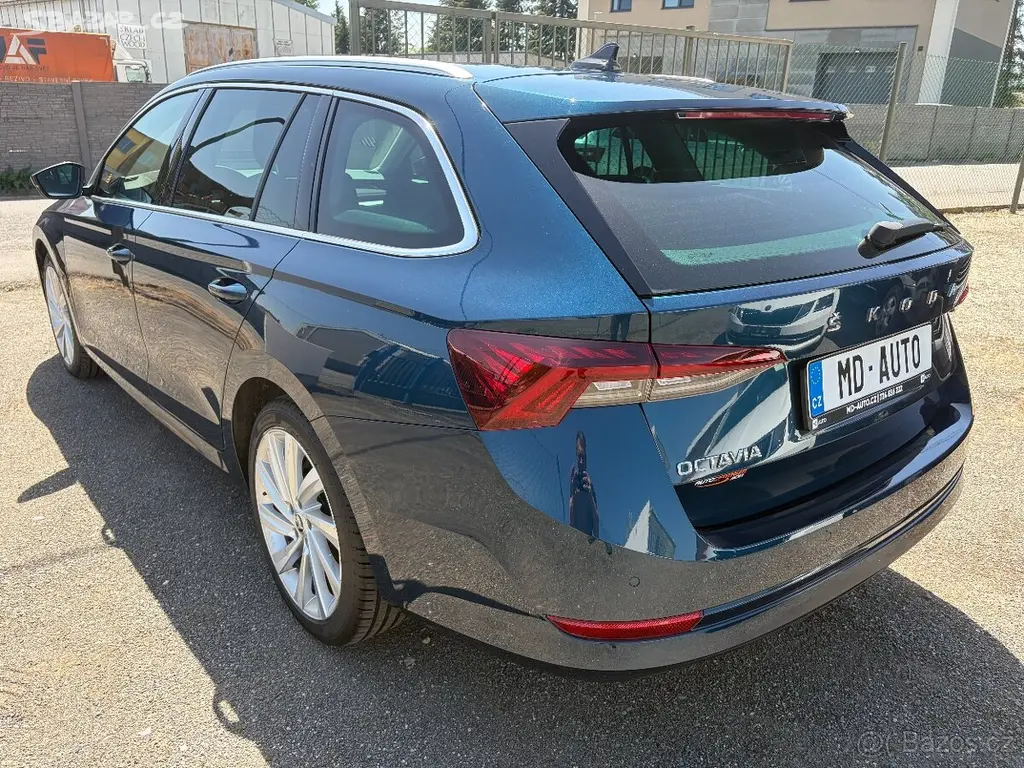 ŠKODA OCTAVIA IV 2.0TDI 110KW DSG COMBI 1.MAJ DPH - fotka 2