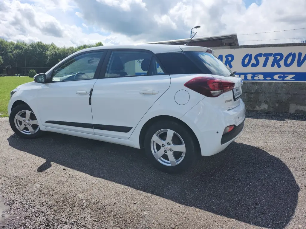 Hyundai I 20 1.3 Benzín 2019 - fotka 5