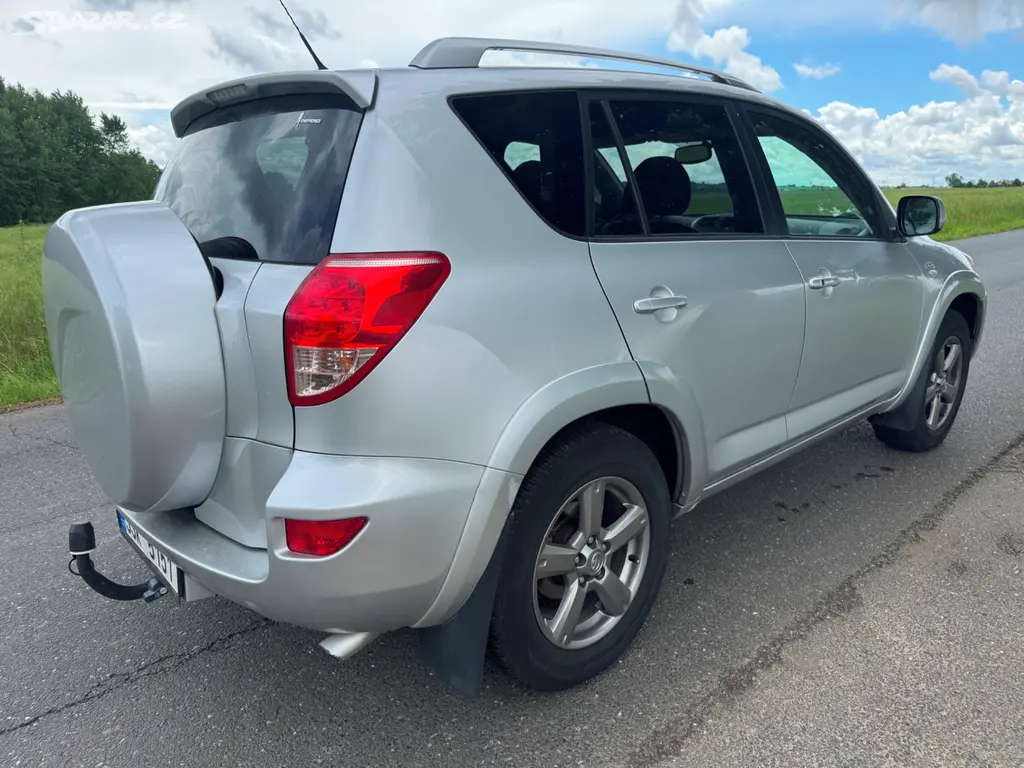 Toyota Rav4 130kw 2008 - fotka 6