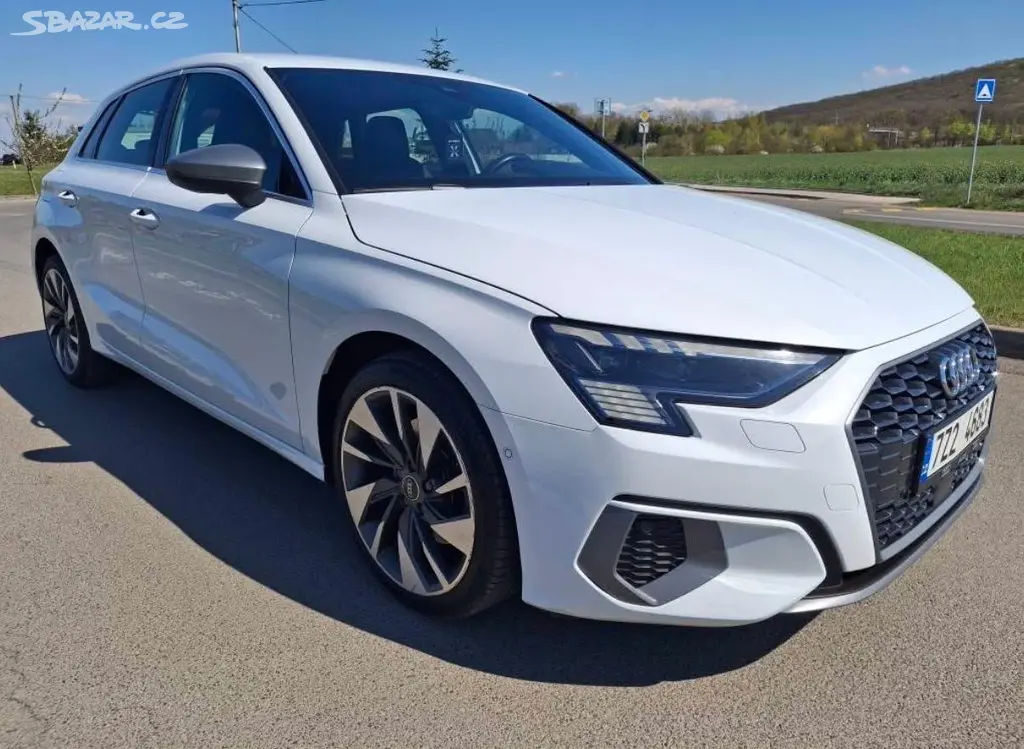 Audi A3 SPORTBACK, 2020 81kw 1.0 TFSI KLIMA S-LINE - fotka 3