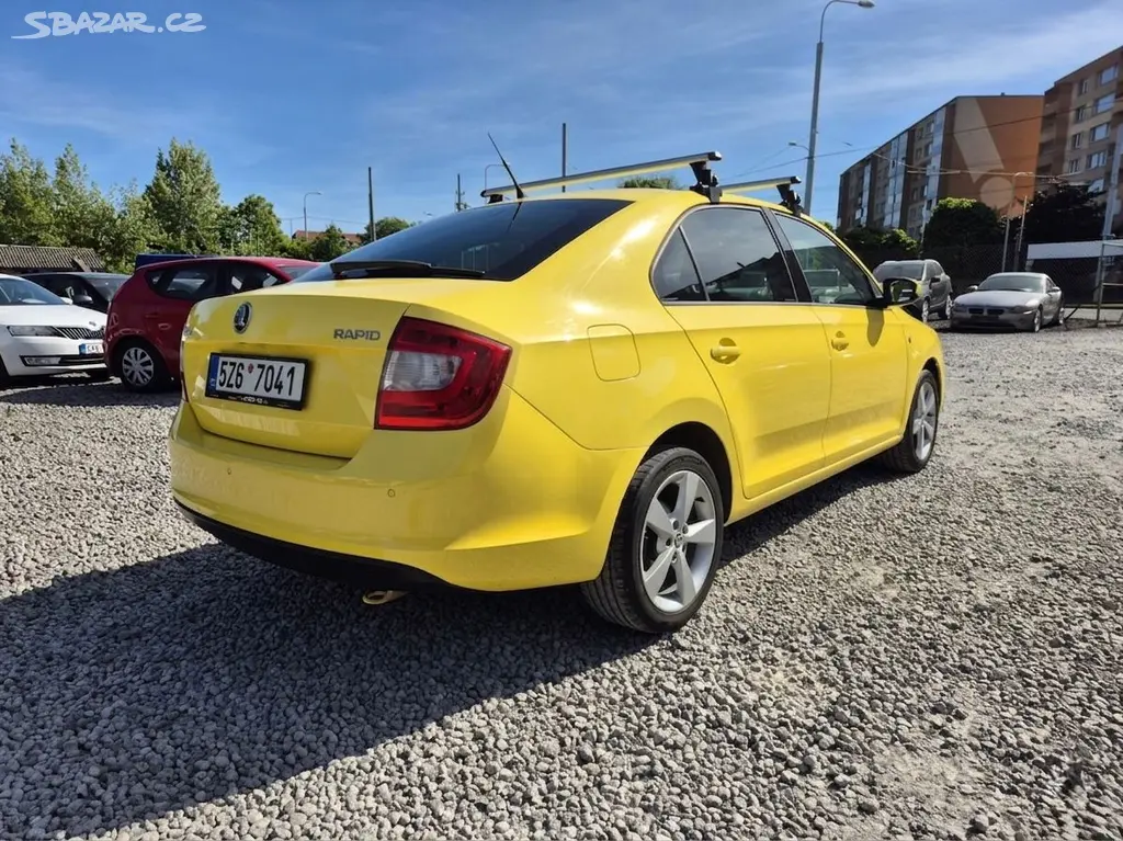 Škoda Rapid 1.6TDi77KW,AUTOKLIMA,VÝHŘEV,PDC,ALU,ČR - fotka 6