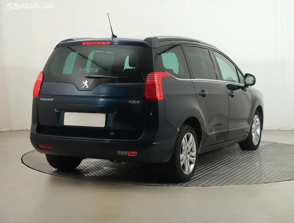 Peugeot 5008, 2.0 HDI, Automatická klima - fotka 5
