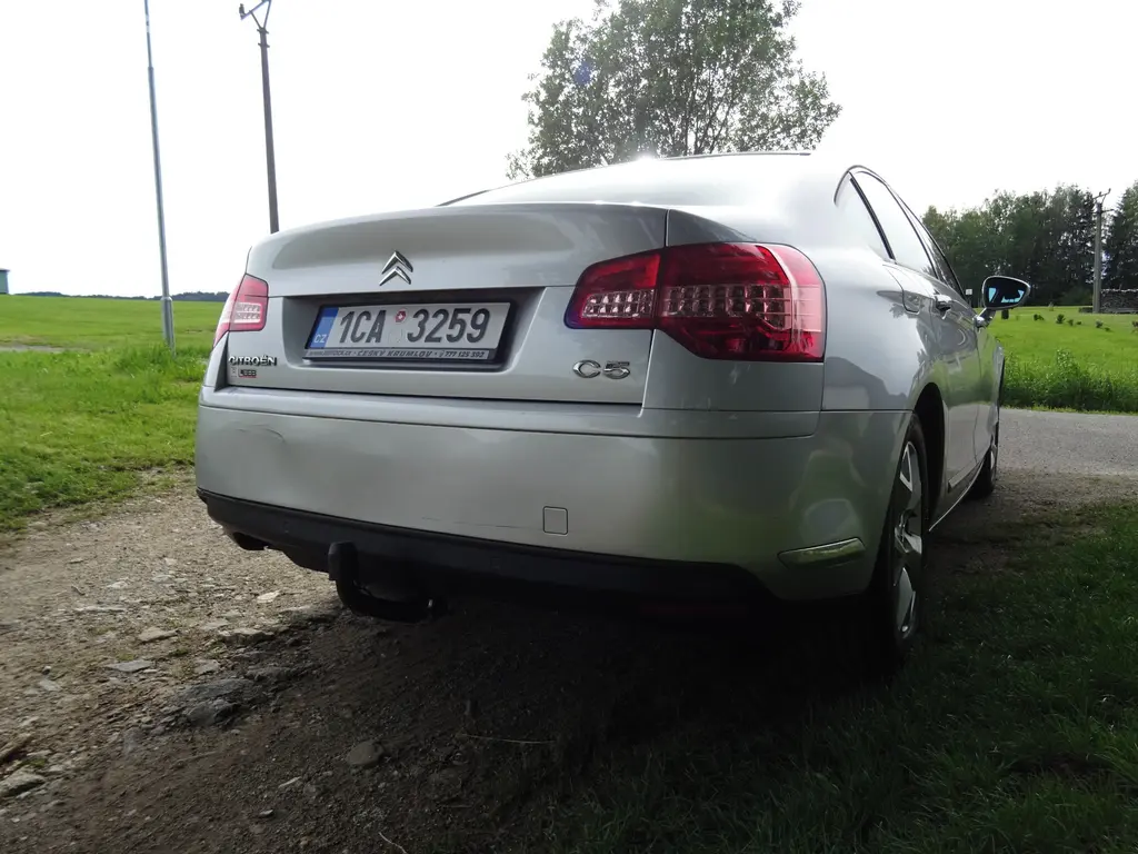 Citroën C5 1,6HDi 2x alu kola, tažné, pěkná výb. - fotka 2