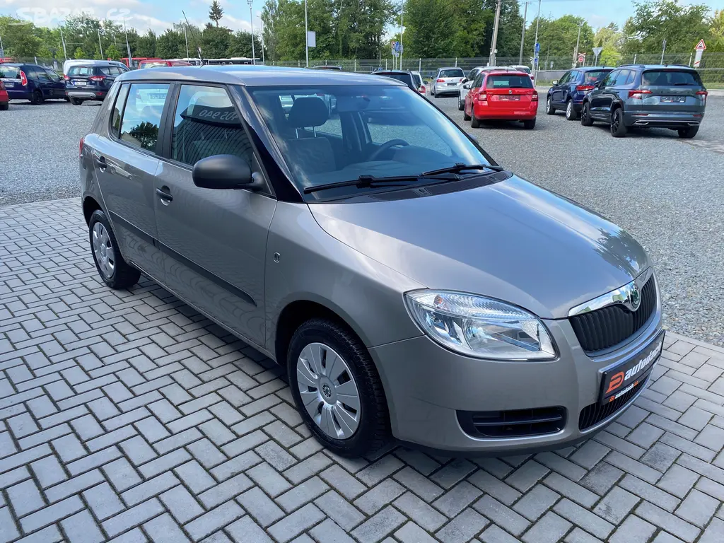 Škoda Fabia, 1.4i63kW-1xMAJ.-KLIMA-45 000KM - fotka 6