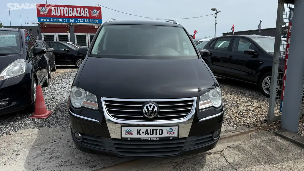 Volkswagen Touran 1.4TSi 103kW DSG,Tažné,ALU - fotka 2