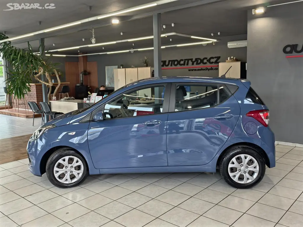 Hyundai i10, 1.0 i 49kW FAMILY +, ČR - fotka 4