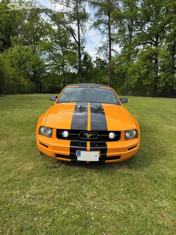 Ford Mustang Cabrio 4.0 V6 Automat | 2007 | - fotka 2