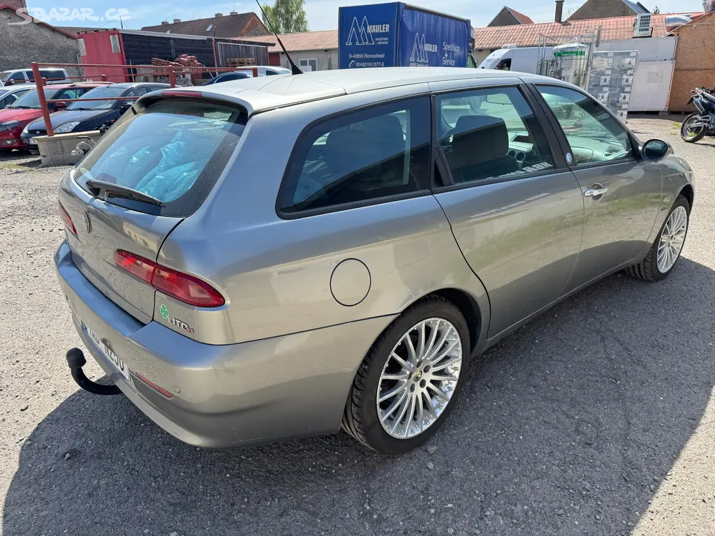 Alfa Romeo 156 SW 2005 1.9 JTD 110KW - fotka 5