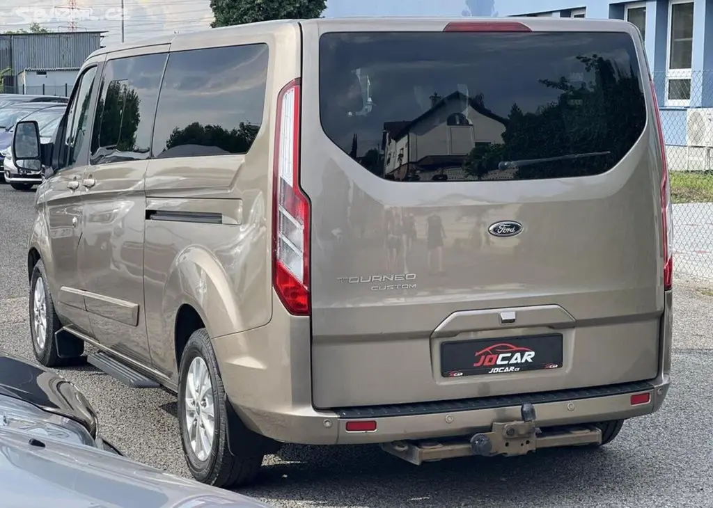 Ford Tourneo Custom 2.0TDCi L2 9MÍST KŮŽE TAŽNÉ - fotka 4