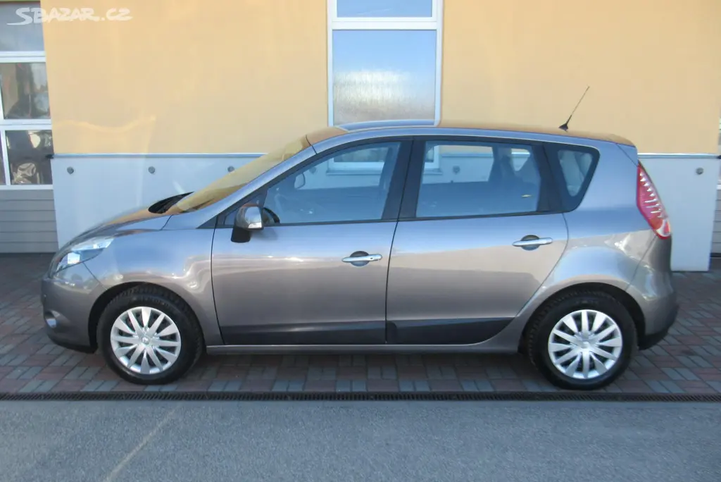 Renault Scénic, 1.5 DCi AUT. KLIMA TAŽNÉ - fotka 6