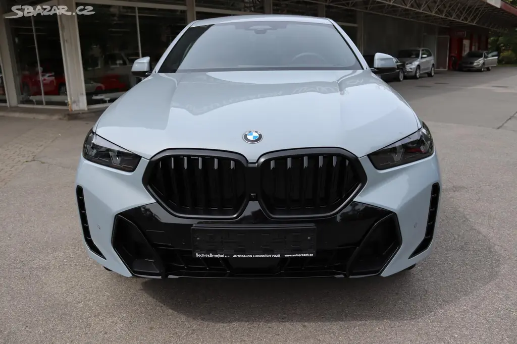 BMW X6, XDRIVE 40i G06 M-SPORT 280kW - fotka 2