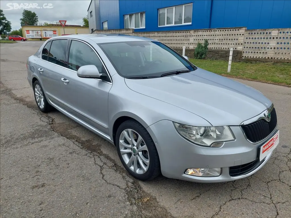 Škoda Superb, 3,6 V6 4x4 - fotka 3