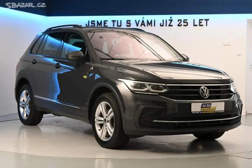 Volkswagen Tiguan, 2.0 4Motion Matrix LED DSG ACC - fotka 4