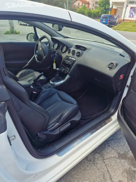 Peugeot 308CC HDI 163 RV 2012 - fotka 6