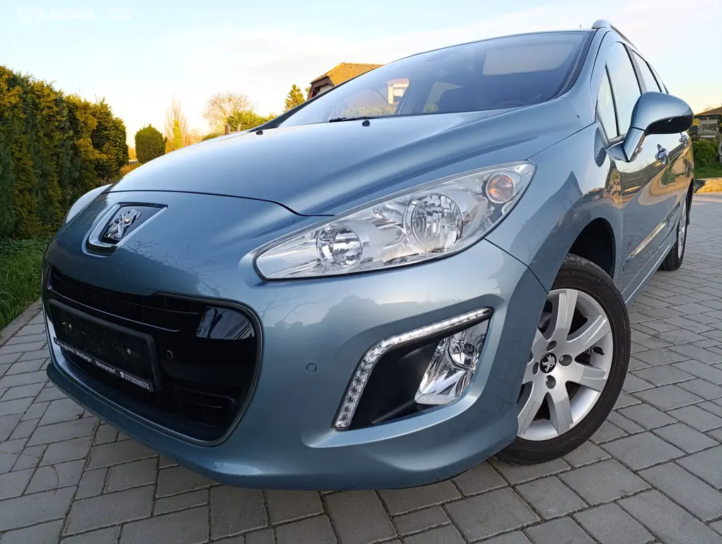 Peugeot 308 SW Family 1.6i,pěkná výbava a stav!!!!