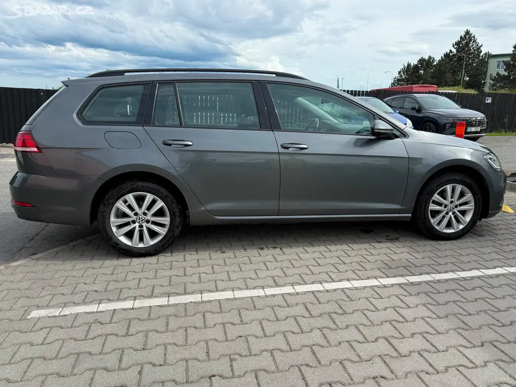 VOLKSWAGEN GOLF VII 1.6 TDI DSG 85KW XENONY WEBAST - fotka 4