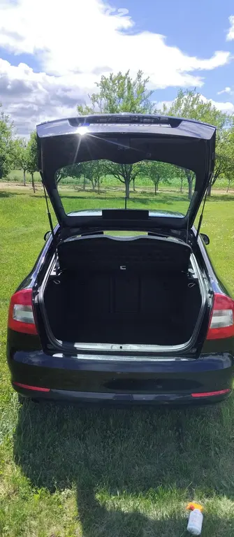 Škoda Octavia 2012 - 2.0 TDI 103 kW, ČR, STK 2028 - fotka 4