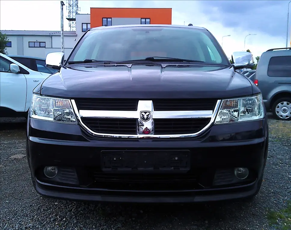 Dodge Journey, 2,4 i SXT DUAL VVT SERVISKA - fotka 3