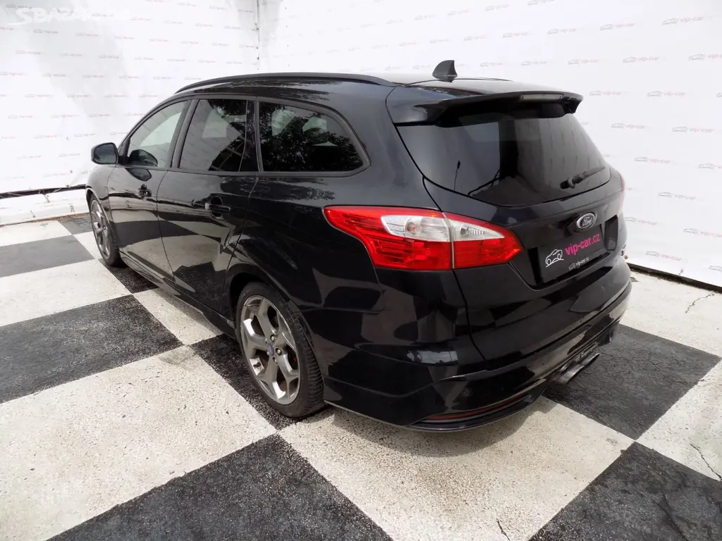 Ford Focus, 2.0i ST/Bi-xenon/kůže/LED/ - fotka 3