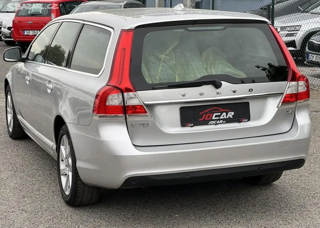 Volvo V70 2.0D D4 AUTOMAT KŮŽE KLIMA automatická - fotka 5