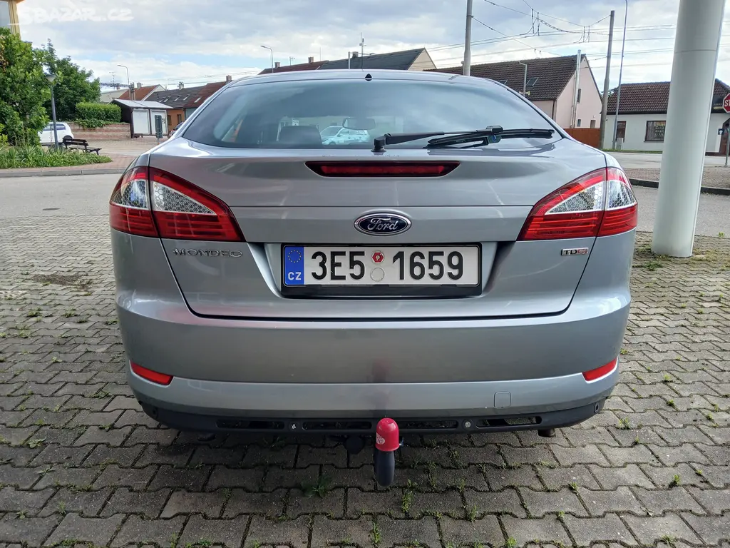 Ford Mondeo, 2.2TDCi Ghia, 129kW, man.,CZ. - fotka 4