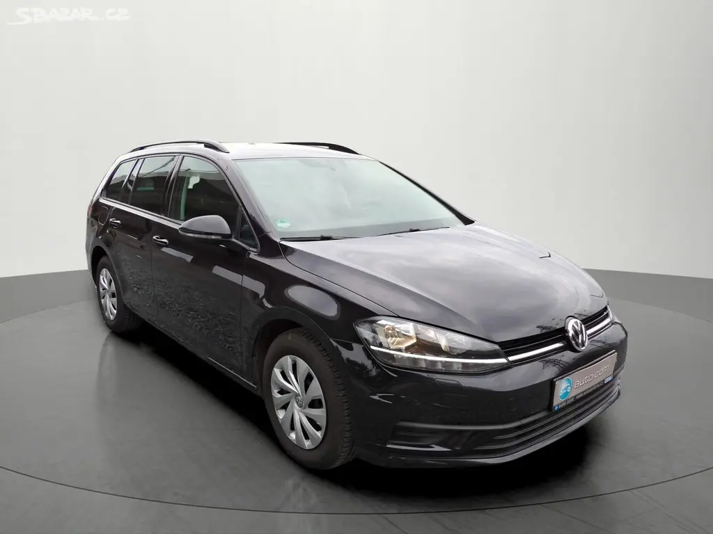 Volkswagen Golf, 1.6TDI 85kW DSG Navi PDC - fotka 6