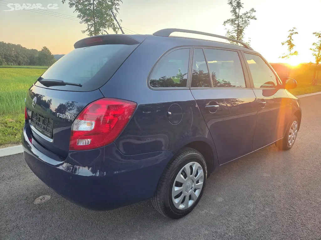 Škoda Fabia II 1.4 16V FRESH 92tkm 2013 - fotka 5
