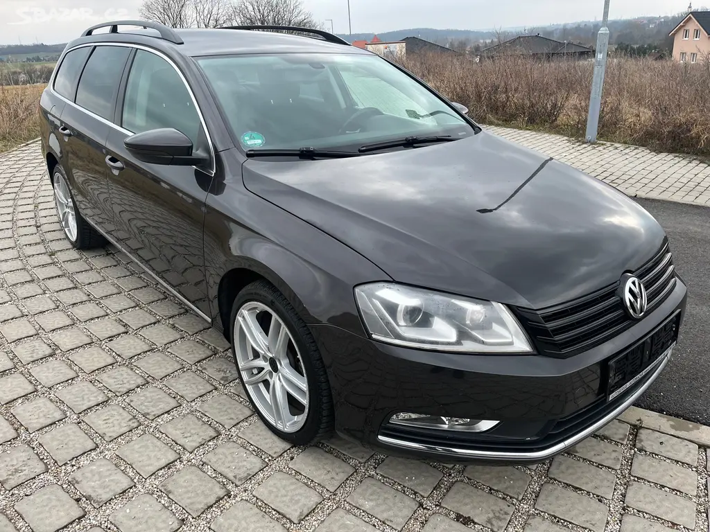 Volkswagen Passat B7 2.0 TDI Combi DSG tažné - fotka 3