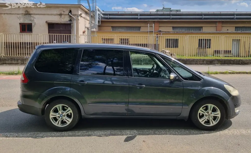 Ford Galaxy 1.8 TDCi 92 kW Tempomat Tažné 7míst - fotka 4