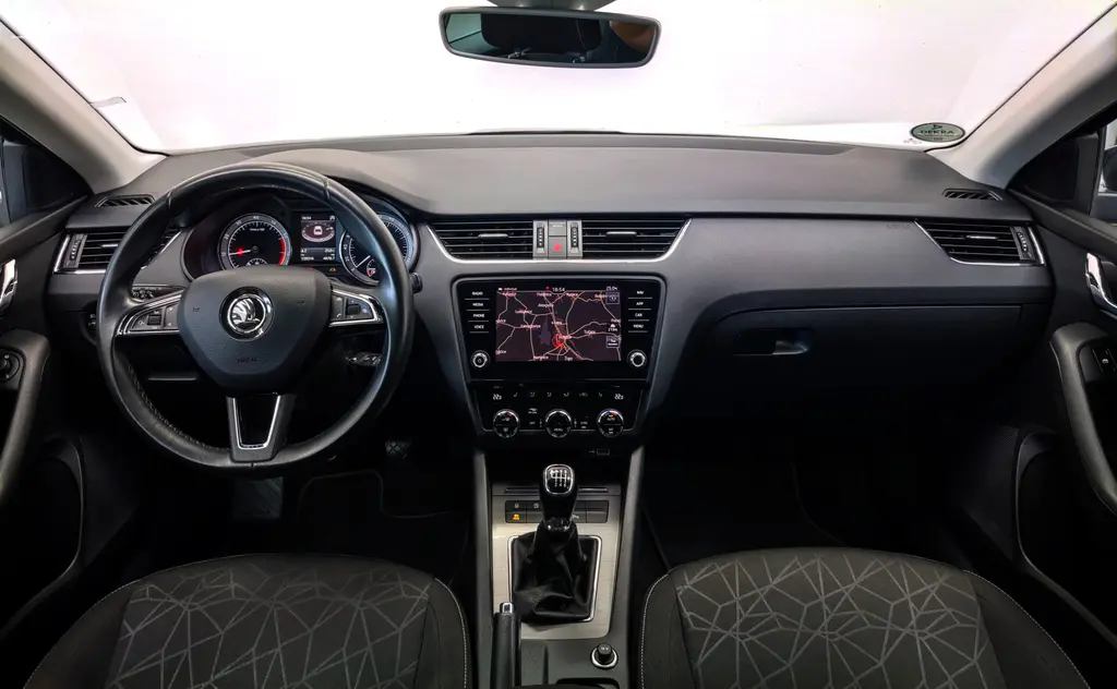 ŠKODA OCTAVIA III COMBI 1.5 TSI 110KW, CLEVER, LED - fotka 4