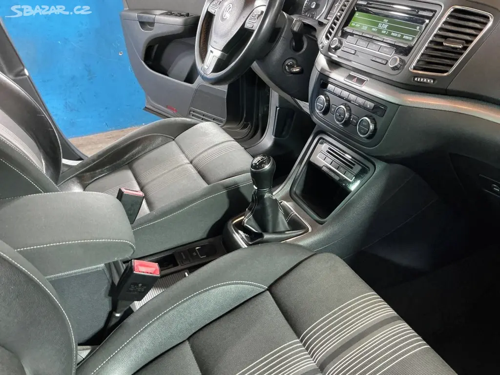 Volkswagen Sharan, 2.0TDI 103KW MATCH TOP VÝBAVA - fotka 2