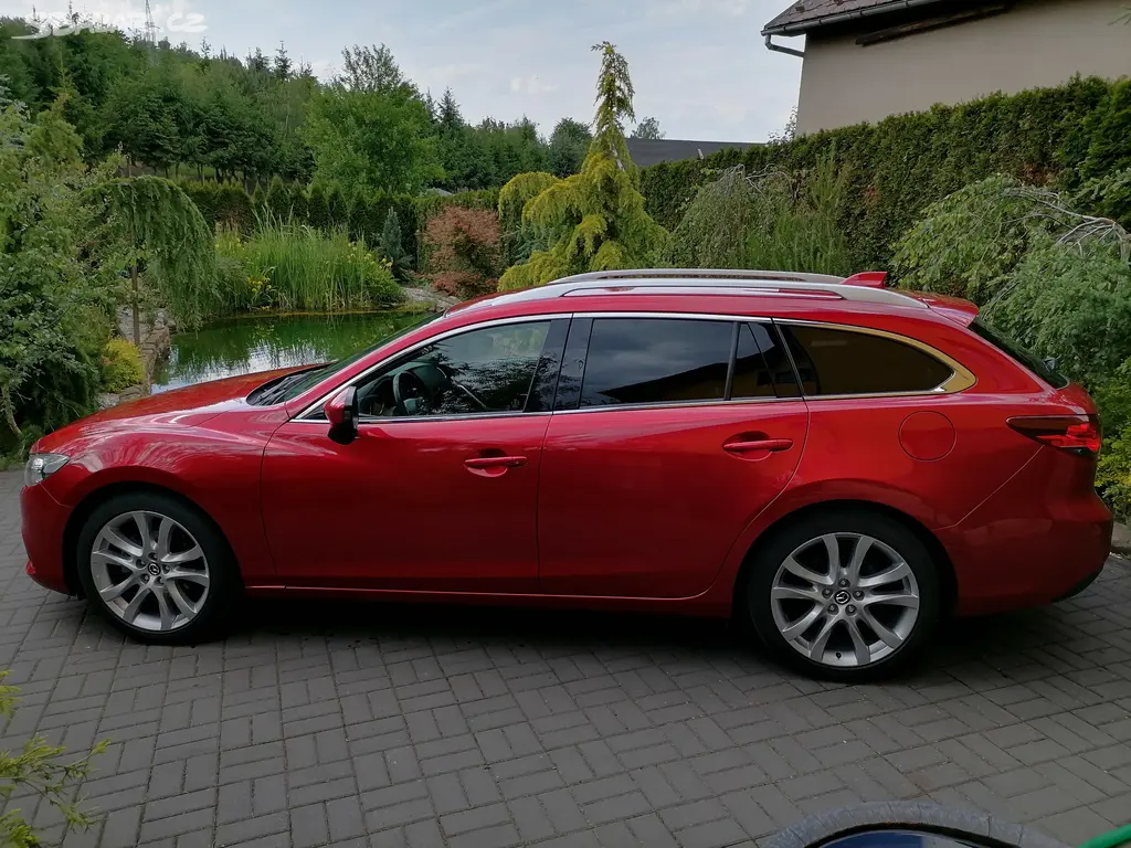 Mazda 6 2.0i121kwRevolutionSPORTr2014JenServMazda - fotka 2