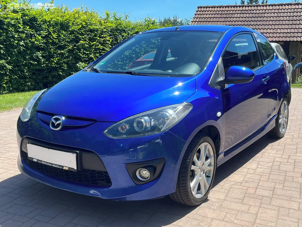 Mazda 2 1.35 63kW Sport Výhřev sedadel Aut. klima - fotka 2