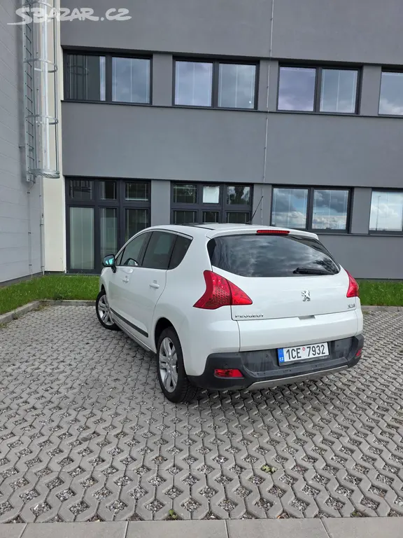 Peugeot 3008 2.0 HDI - fotka 2
