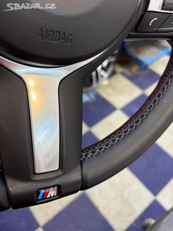 Originální M volant BMW (F30, F31, F10 LCI, F15) - fotka 2