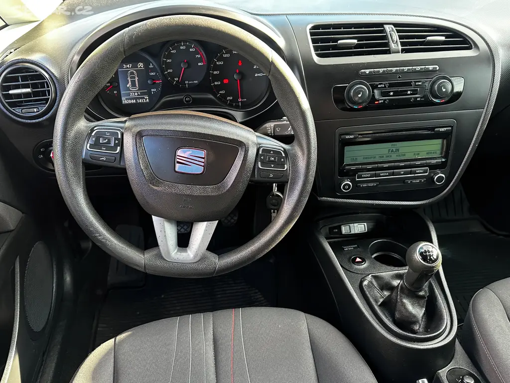 Seat Leon 1.2TSi, r.2012, serviska, klima, stk - fotka 5