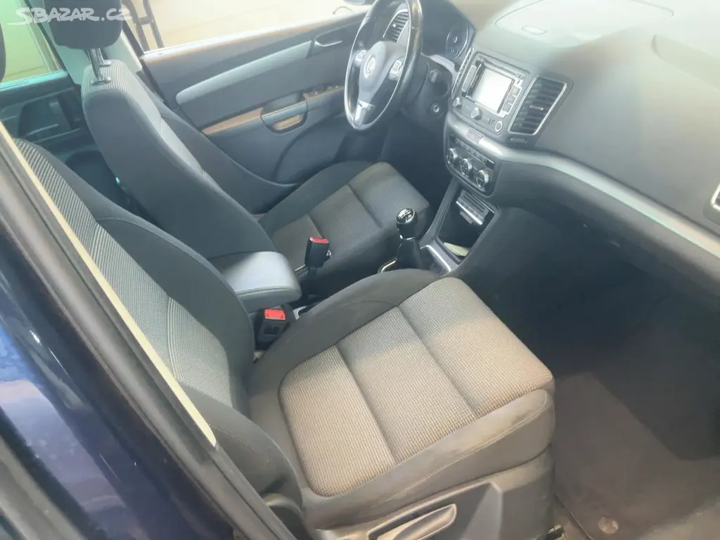 Volkswagen Sharan, 2.0TDi 130KW 7-MÍST BI-XENONY - fotka 4
