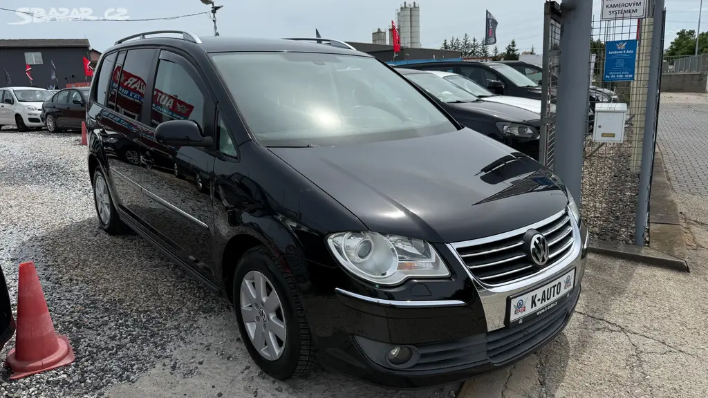 Volkswagen Touran 1.4TSi 103kW DSG,Tažné,ALU - fotka 3