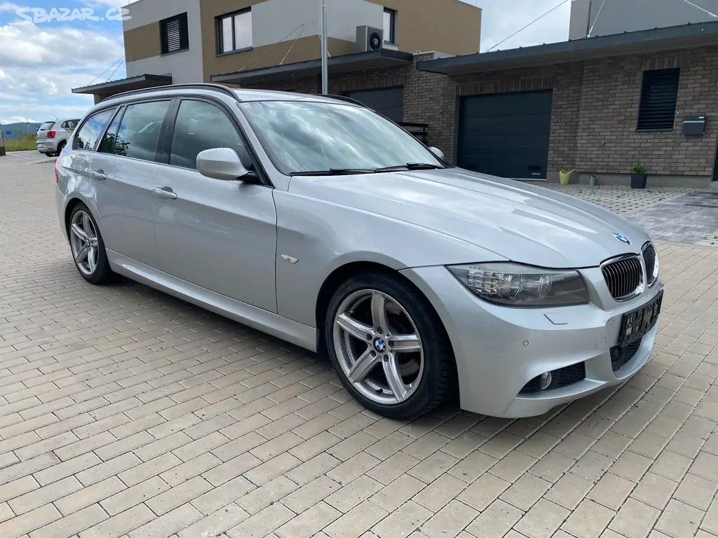 BMW 325d combi, 145 kW, M-paket, r. 2011, nová STK - fotka 5