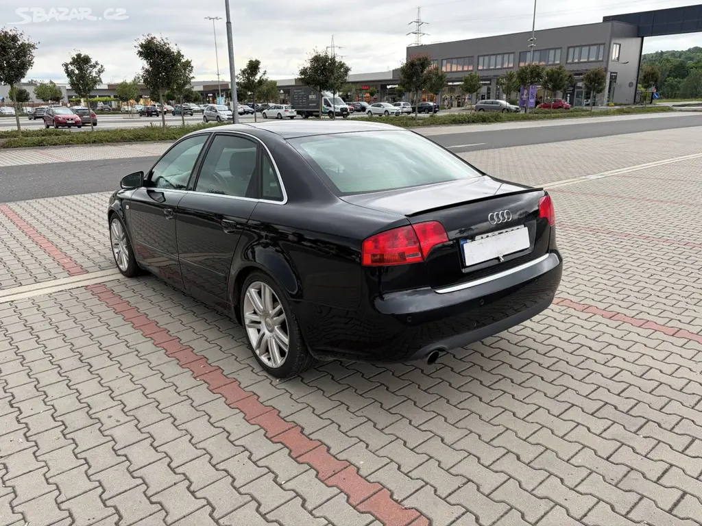 Audi A4 1.6i 75kw klima - fotka 5