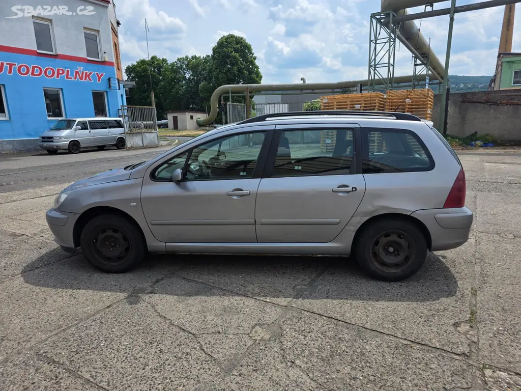 Peugeot 307 SW - fotka 3