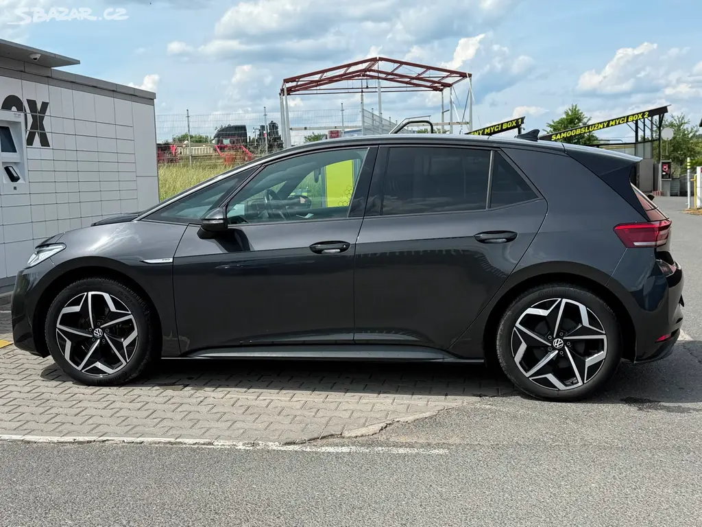 VOLKSWAGEN ID.3 r.2020 PRO PERFORMANCE STYLE -DPH - fotka 3