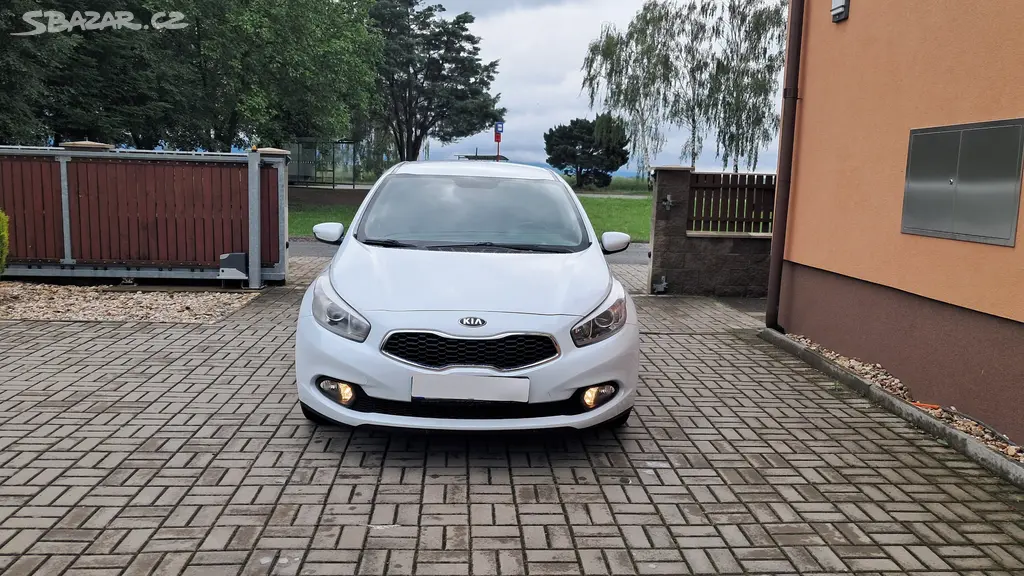 Kia Cee´d, 1.4i / 73KW ČR - fotka 2